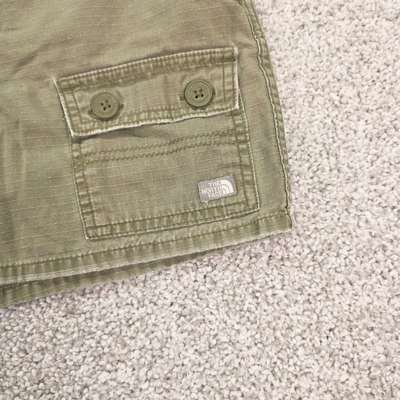 The North Face A5 Series Women Distressed Cargo Shorts Olive Green Ripstop Sz 10 - Picture 4 of 9